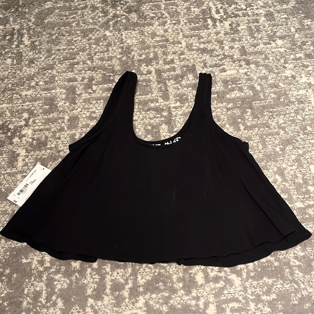 Decree Crop Top - Picture 3 of 3